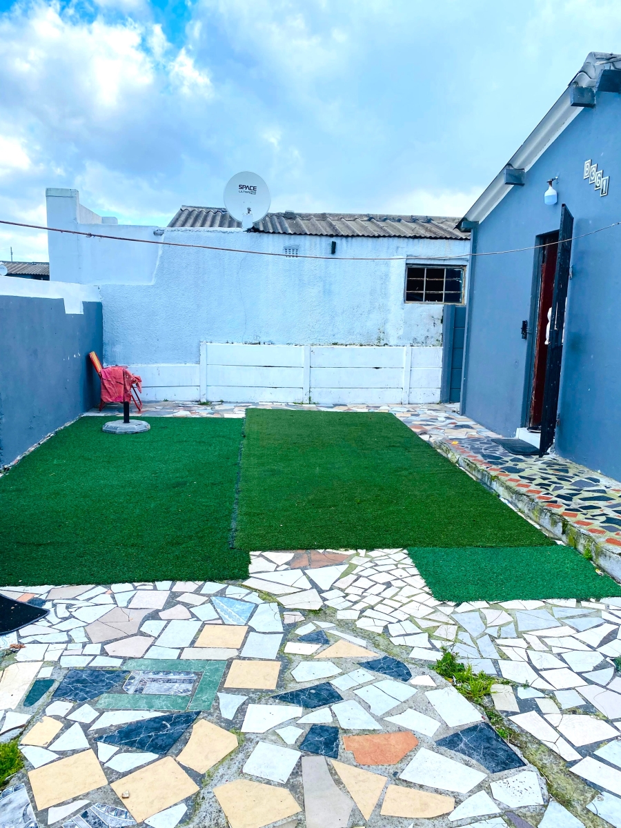 3 Bedroom Property for Sale in Khaya Western Cape